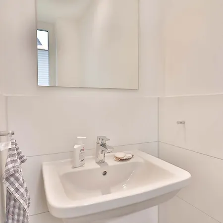 Orange Hygge Haus * 랑에오그